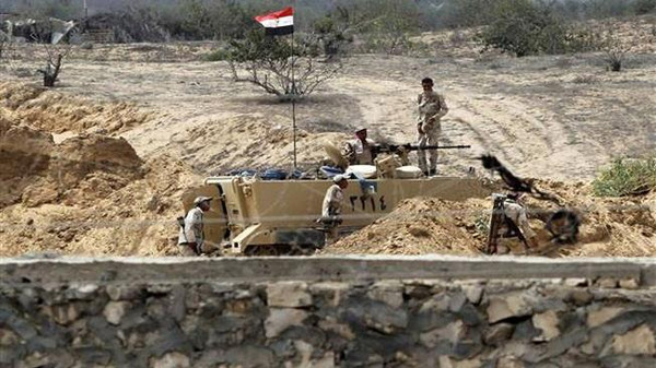 مصر: مقتل 13 شرطيا في هجوم مسلح على كمين أمني جنوبي العريش