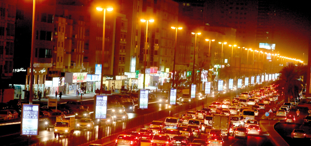 أنظمة موفرة لمصابيح إنارة شوارع 5 إمارات