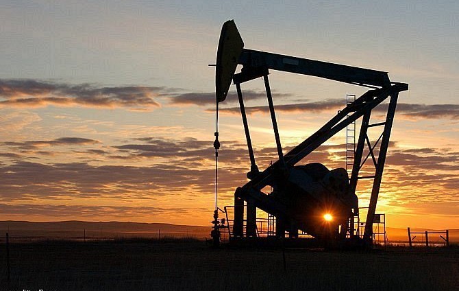 أسعار النفط تواصل الارتفاع وتحقق 42.26 دولارا للبرميل