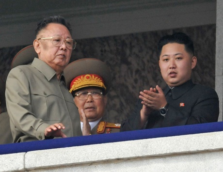 كوريا الشمالية تهدد العالم بـ «النووي» وشعبها يعاني الجوع