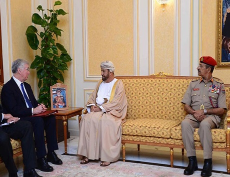 بريطانيا وسلطنة عمان توقعان مذكرة تفاهم عسكرية