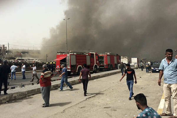 مقتل وإصابة 92 شخصاً بينهم جنود في تفجيرين ببغداد