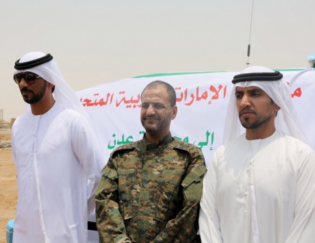 الإمارات تقدم 11 سيارة دعماً لإدارة أمن عدن
