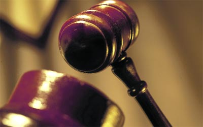 حبس متهمَين بحيازة وتعاطي مؤثرات عقلية