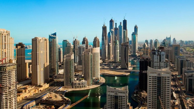 القنصل العام البريطاني يشيد بالتطور المتميز لدبي في مختلف المجالات