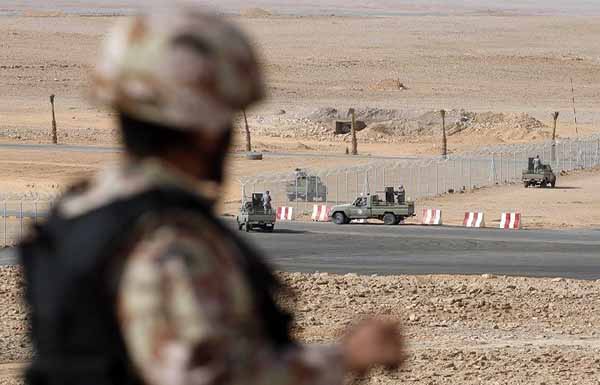 استشهاد جنديين سعوديين جراء إطلاق نار من مصدر مجهول
