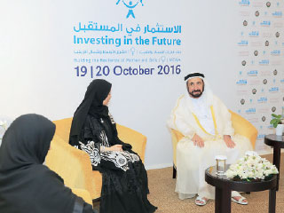 حاكم الشارقة: الإمارات رائدة في المساواة بين الرجل والمرأة