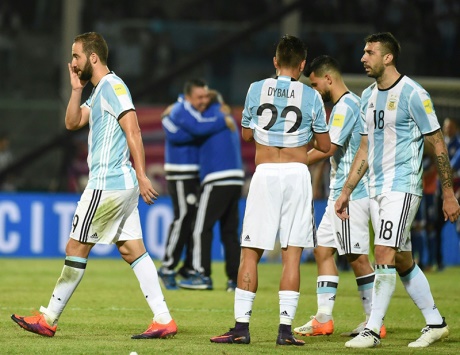 خسارة مذلة للأرجنتين.. والبرازيل تتصدر «أمريكا الجنوبية»