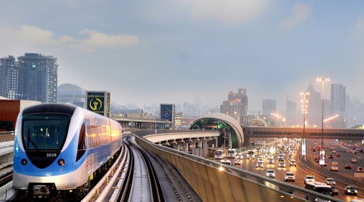 «طرق دبي» تعلن زيادة عدد الرحلات على خطي المترو الأحمر والأخضر