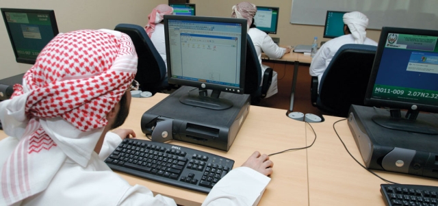 تقرير برلماني: العزوف عن كليات التكنولوجيا يضعف توطين «الاتصالات»