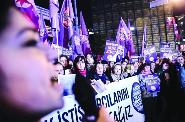توقيف مسؤولين في وزارة المالية التركية لـ”صلتهم بالانقلاب”