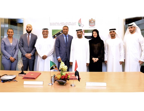 الإمارات وسانت كيتس ونيفس توقعان اتفاقية خدمات النقل الجوي