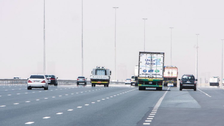 «البنية التحتية» تربط مناطق الدولة بشبكة طرق اتحادية