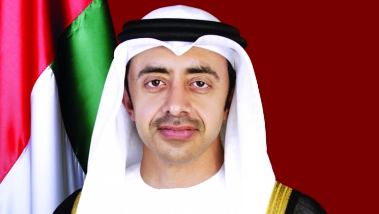 عبد الله بن زايد: الإمارات تقف إلى جانب البحرين ضد الإرهاب