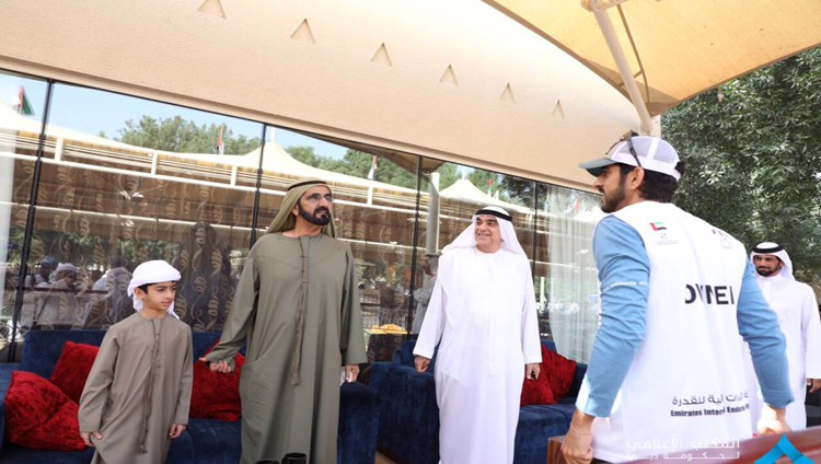 محمد بن راشد يشهد سباق كأس رئيس الدولة للقدرة بالوثبة في أبوظبي