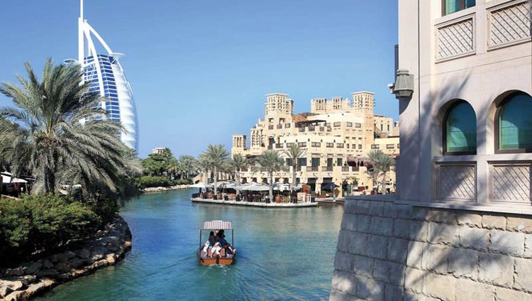 الإمارات.. 7 محطات في وجهة سياحية واحدة