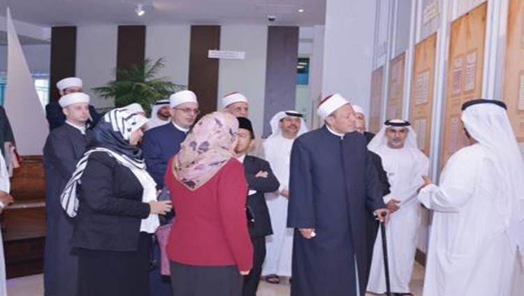 الأرشيف يفتح صفحات التاريخ أمام ضيوف رئيس الدولة