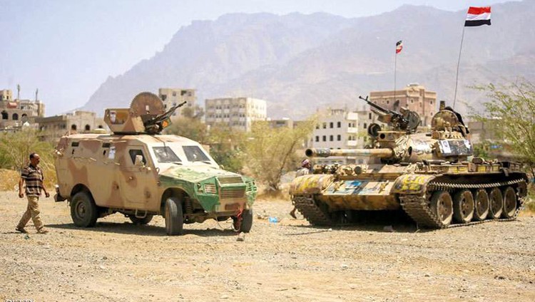 الجيش يسيطر على القصر الجمهوري في تعز