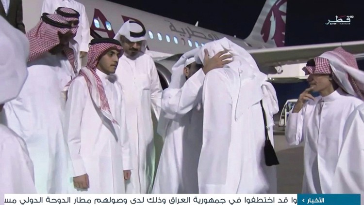 «صفقة المليار دولار» تغضب أشقاء قطر في الخليج