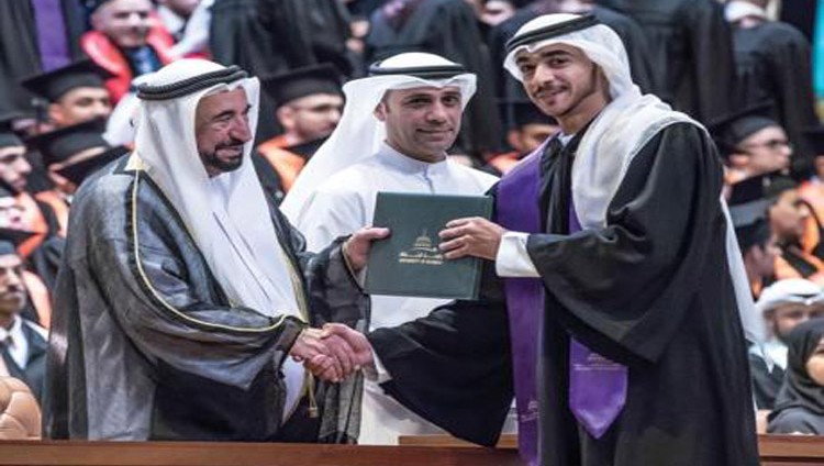 سلطان: جامعة الشارقة تؤهل أجيالاً من حملة مشاعل العلم والمعرفة