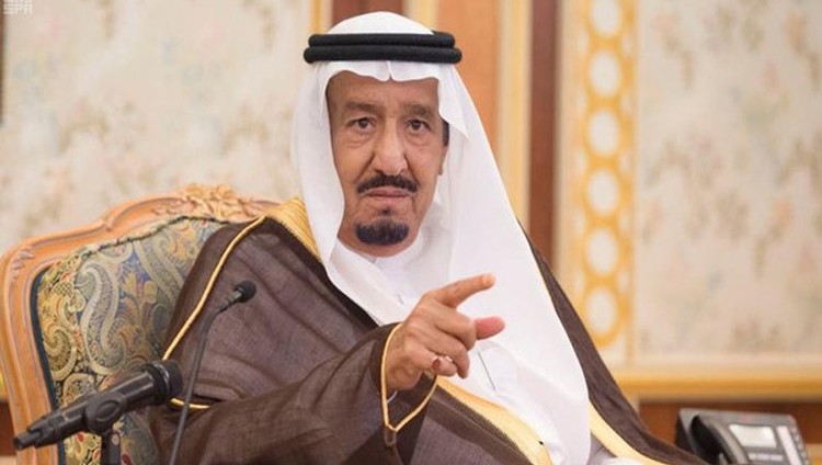 الملك سلمان يأمر بالقبض على الأمير سعود بن عبدالعزيز وشركائه