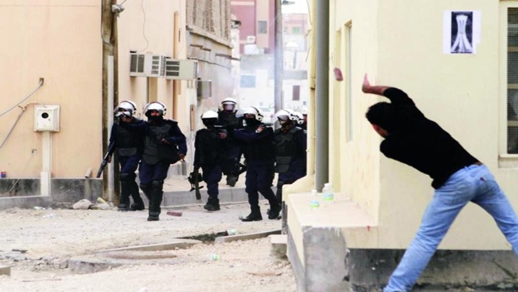 بحرينيون: قطر تمارس إرهاباً منظماً