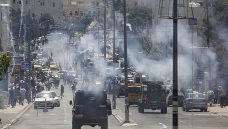 الفلسطينيون يتحدون الاحتلال والحصار في «جمعة الانتصار»