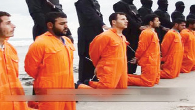 انتشال جثث 21 مصرياً قبطياً ذبحهم «داعش» في ليبيا