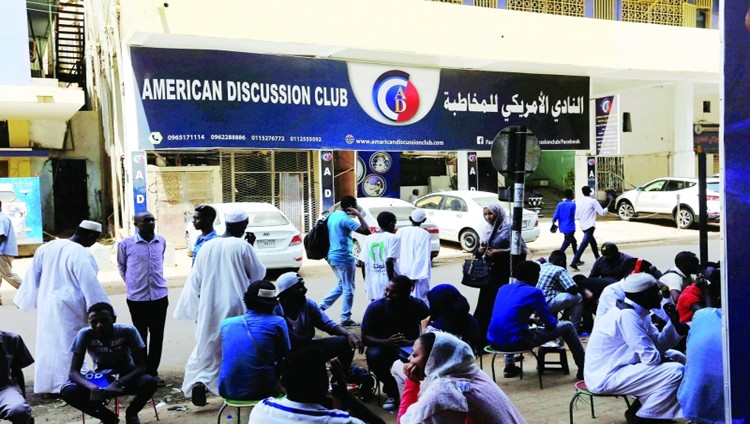 الإمارات: رفع العقوبات الأميركية عن السودان قرار إيجابي