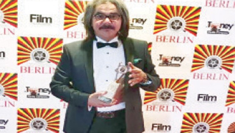 الظاهري أفضل مخرج أجنبي في «برلين السينمائي»