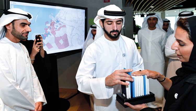 حمدان بن محمد يطلق «دبي للمعاملات اللاورقية»
