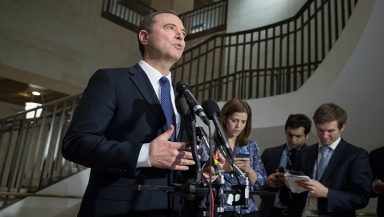 “حرب المذكرات” تستعر مع رد الديمقراطيين على مذكرة سمح ترامب بنشرها