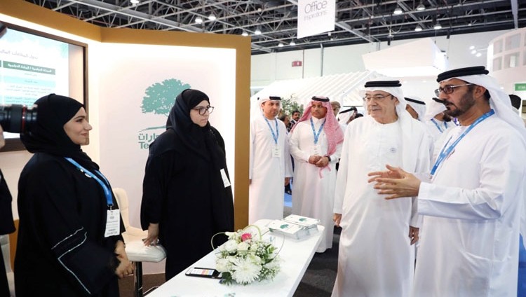 100 متخصص يستعرضون أفضل تجارب العالم التعليمية