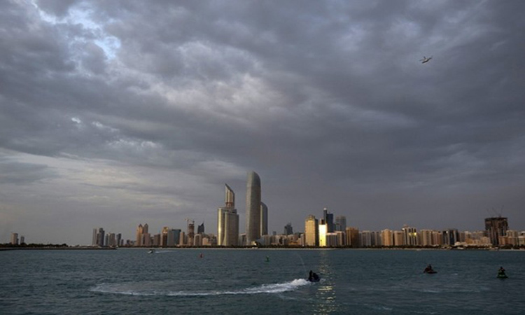 توقعات بهطول أمطار مختلفة الشدة يومي الأحد والاثنين