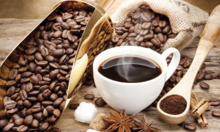 «الاقتصاد» تحقق في صحة مخاطر الأكريلاميد في القهوة