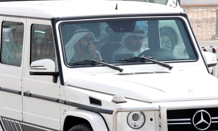 محمد بن راشد يشهد اليـوم السادس من مهرجان المرموم للهجن