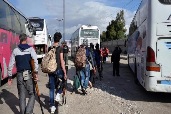 الدفعة الرابعة من مسلحي المعارضة تغادر إلى الشمال السوري