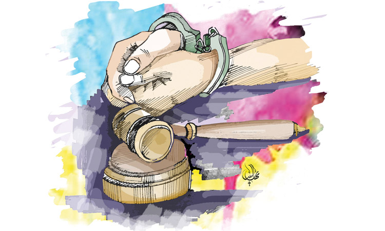 «مشاهير التواصل» يقودون متابعيهم إلى المخاطر والمساءلة القانونية