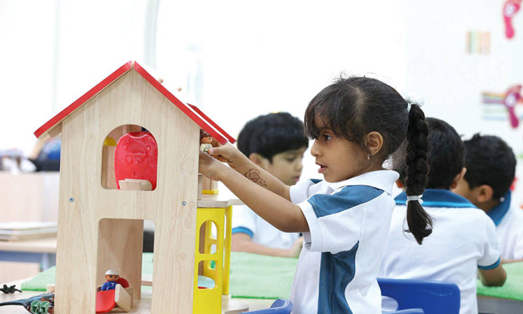 مدارس خاصة في أبوظبي ترسل إشعارات إلى أولياء أمور بزيادة الرسوم