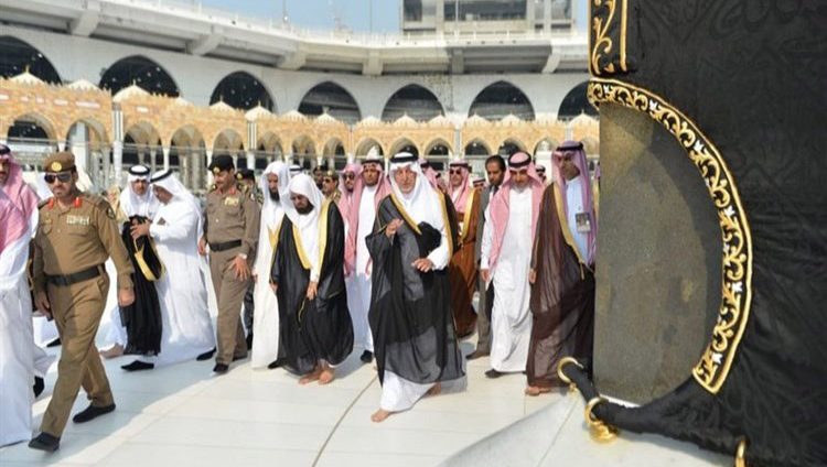 غسل الكعبة المشرفة بماء زمزم