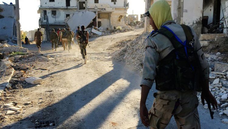 المرصد السوري: انسحاب أول فصيل مسلح من إدلب