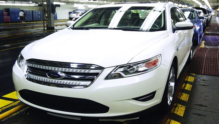 «فورد» تستدعي 1.5 مليون سيارة بسبب خلل في مؤشر الوقود