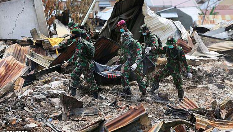 ارتفاع عدد ضحايا زلزال إندونيسيا إلى 2113 قتيلا وأكثر من ألف مفقود