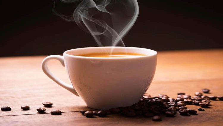 ما تأثير تناول 4 فناجين قهوة يومياً على صحتك؟