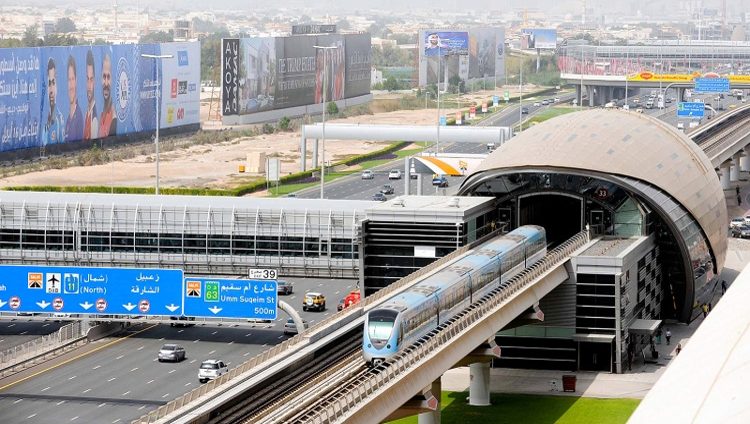 الإمارات تحتفي باليوم الوطني ومئوية زايد بإنجازات حضارية