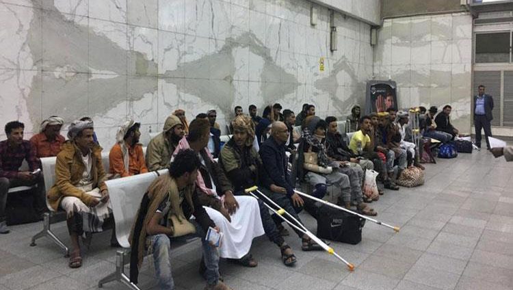 بتوجيهات رئيس الدولة ومتابعة محمد بن زايد.. عشرات الجرحى اليمنيين يصلون مصر للعلاج على نفقة الإمارات