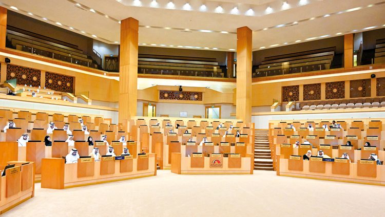 93 % من المستجيبين لصلاة الجمعة في الدولة لا يُفضّلون الخطبة بالعربية