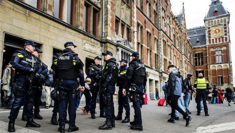 هولندا: رفع مستوى التحذير الأمني لأعلى درجة في مقاطعة أوتريخت