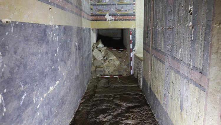 اكتشاف مقبرة تعود إلى نحو 5 آلاف سنة قرب القاهرة