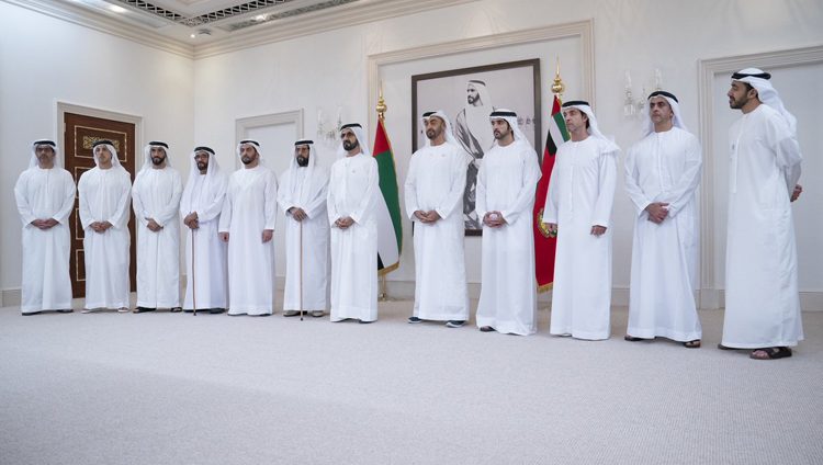 محمد بن راشد ومحمد بن زايد يهنئان حماة الوطن في ميادين الواجب والإنسانية بعيد الفطر